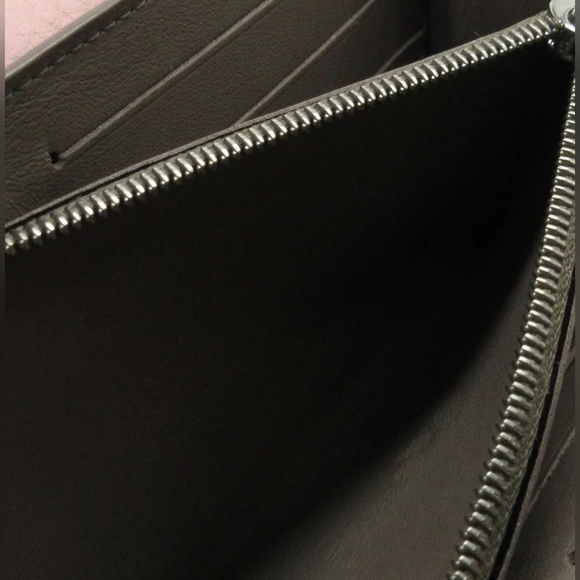 Auth LOUIS VUITTON Portefeuille Capucines Capucines Wallet - Picture 9 of 11